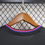 camiseta-barcelona-edicion-especial-negro-2024-2025-dorsal-trasero