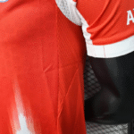 camiseta-bayern-munich-primera-equipacion-version-jugador-2025-2026-axila