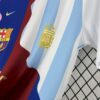 camiseta-edicion-especial-multiples-equipos-messi-2025-2026-argentina