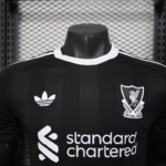 camiseta-liverpool-Goalkeeper-version-jugador-2025-2026-pecho
