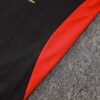 conjunto-de-entrenamiento-ac-milan-negro-2024-2025-lateral