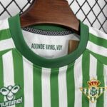 conjunto-niño-real-betis-final-conference-league-2025-2026-cuello