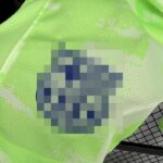 pantalon-corto-fc-barcelona-tercera-equipacion-2024-2025-escudo