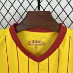Conjunto Niño RC Lens Primera Equipación 2025-2026-cuello.