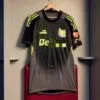 camiseta-aston-villa-portero-2025-2026