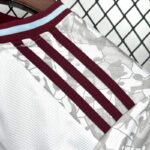 camiseta-aston-villa-tercera-equipacion-2025-2026-hombro