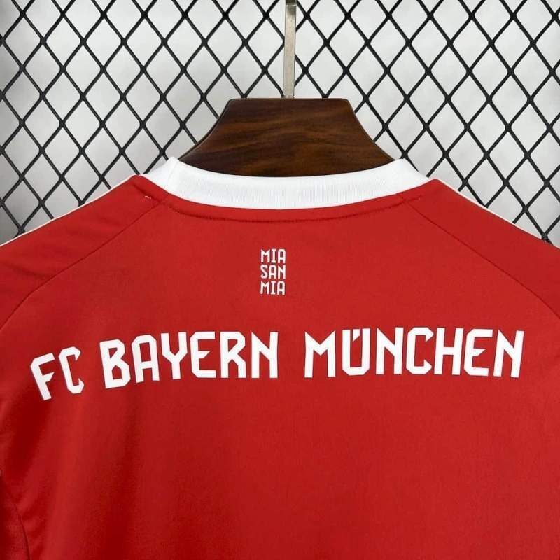 camiseta-bayern-de-munich-primera-equipacion-2025-2026-cuello-trasero