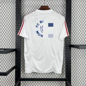 camiseta-bayern-munich-blanco-2025-2026-parte-trasera