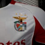 camiseta-benfica-tercera-equipacion-version-jugador-2025-2026-escudo