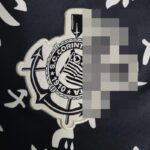 camiseta-corinthians-tercera-equipacion-negro-2022-2023-escudo