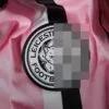 camiseta-leicester-city-tercera-equipacion-2025-2026-escudo