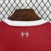 camiseta-liverpool-primera-equipacion-2025-2026-cuello-trasero