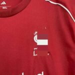 camiseta-liverpool-primera-equipacion-2025-2026-escudo
