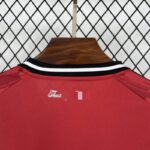 camiseta-manchester-united-primera-equipacion-2025-2026-cuello-trasero