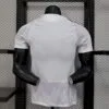camiseta-manchester-united-segunda-equipacion-version-jugador-2025-2026-parte-trasera