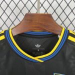 camiseta-manchester-united-tercera-equipacion-mujer-2025-2026-cuello