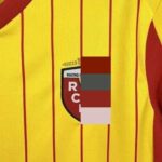 camiseta-rc-lens-primera-equipacion-2025-2026-escudo