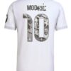 camiseta-real-madrid-edicion-limitada-luka-modric-2025-parte-trasera