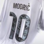 camiseta-real-madrid-edicion-limitada-luka-modric-2025-pecho