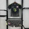 conjunto-niño-bayern-de-munich-portero-2025-2026