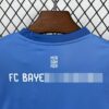 conjunto-niño-bayern-de-munich-portero-azul-2025-2026-cuello-trasero