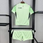 conjunto-niño-bayern-de-munich-portero-verde-2025-2026-parte-trasera