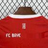 conjunto-niño-bayern-de-munich-primera-equipacion-2025-2026-escudo-trasero