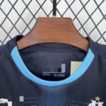 conjunto-niño-olympique-marsella-segunda-equipacion-2025-2026-cuello