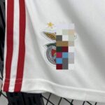 pantalon-corto-benfica-primera-equipacion-2025-2026-escudo
