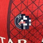 Camiseta PSG Edición Especial Versión Jugador 2025-2026-escudo.