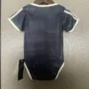 body-de-bebe-real-madrid-segunda-equipacion-2025-2026-parte-trasera