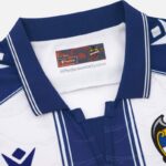 camiseta-levante-segunda-equipacion-2025-2026-cuello