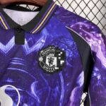 camiseta-manchester-united-edicion-especial-2025-2026-escudo