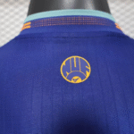 camiseta-newcastle-segunda-equipacion-version-jugador-2025-2026-cuello-trasero