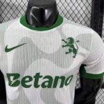 camiseta-sporting-de-lisboa-segunda-equipacion-version-jugador-2025-2026-pecho