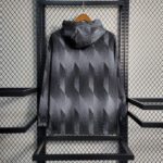 cortaviento-bayern-de-munich-2025-2026-parte-trasera