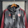 cortaviento-bayern-de-munich-2025-2026-pecho