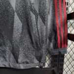 cortaviento-bayern-de-munich-2025-2026-puño