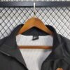 chaqueta-cortaviento-manchester-united-1-2025-2026-cuello