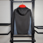 chaqueta-cortaviento-manchester-united-negro-2025-2026-parte-trasera