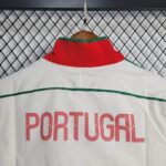 chaqueta-cortaviento-portugal-2025-2026-cuello-trasero