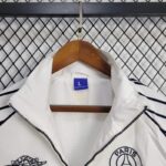 chaqueta-cortaviento-psg-2025-2026-cuello