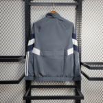 chaqueta-cortaviento-real-madrid-2025-2026-parte-trasera