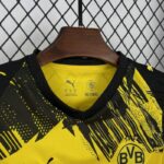 conjunto-niño-borussia-dortmund-primera-equipacion-2025-2026-cuello