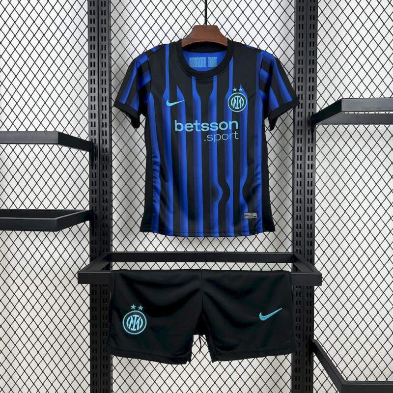 conjunto-niño-inter-milan-primera-equipacion-2025-2026 conjunto-niño-inter-milan-primera-equipacion-2025-2026