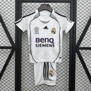 conjunto-niño-real-madrid-primera-equipacion-2025-2026