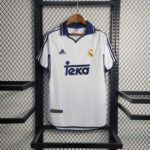 Camiseta Retro Real Madrid 2000-2001 primera equipación.