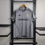Camiseta Retro Real Madrid 2005-2006 tercera equipacion
