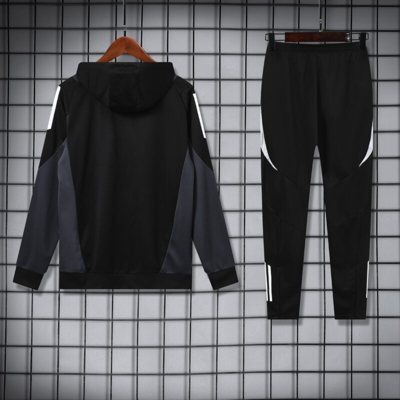 Conjunto-sudadera-con-capucha-manchester-united-2024-2025-parte-trasera