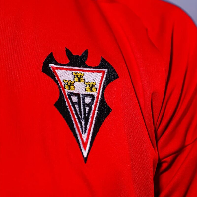 camiseta-alabcete-segunda-equipacion-2025-2026-escudo